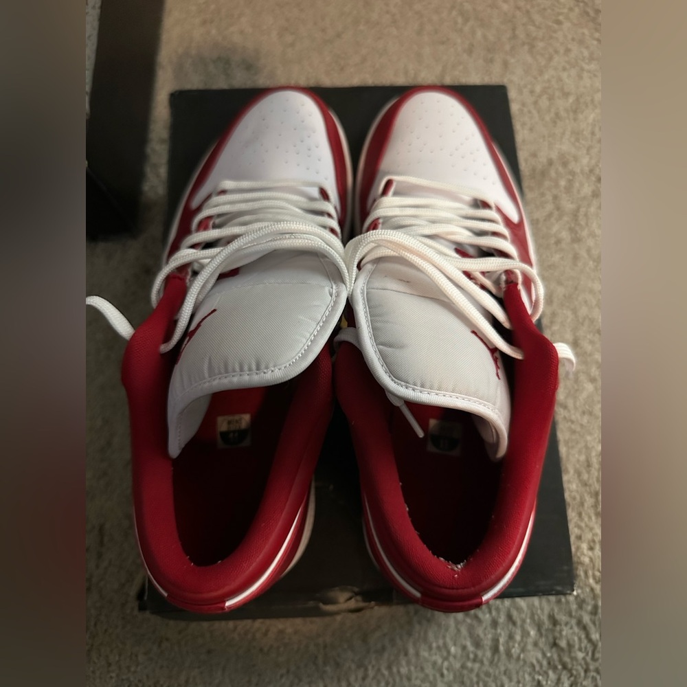 Air Jordan 1 Low Retro ‘Gym Red’ - Picture 2 of 5